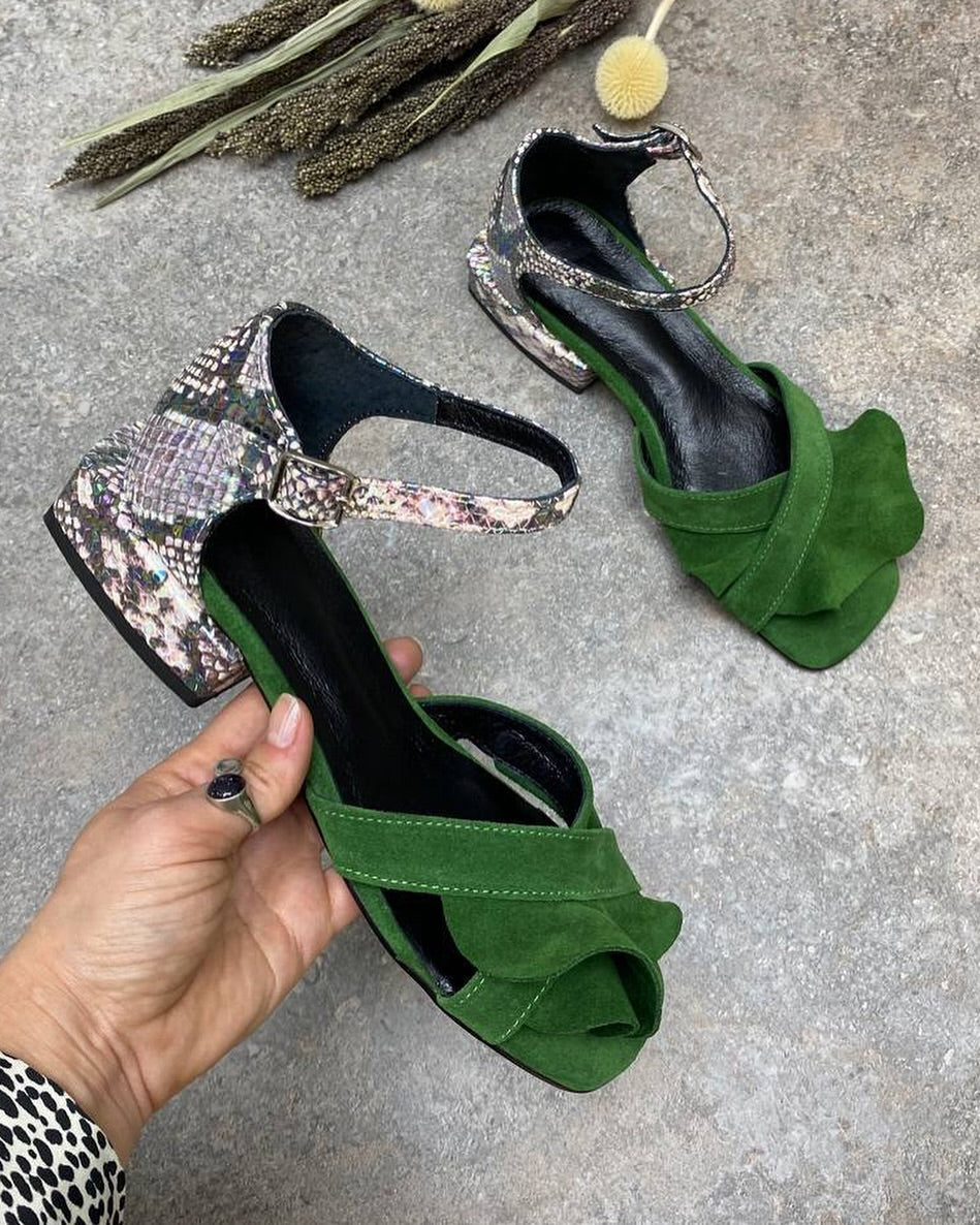 Bow Embellished Block Heel Sandals