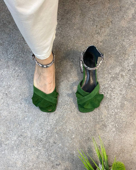 Bow Embellished Block Heel Sandals