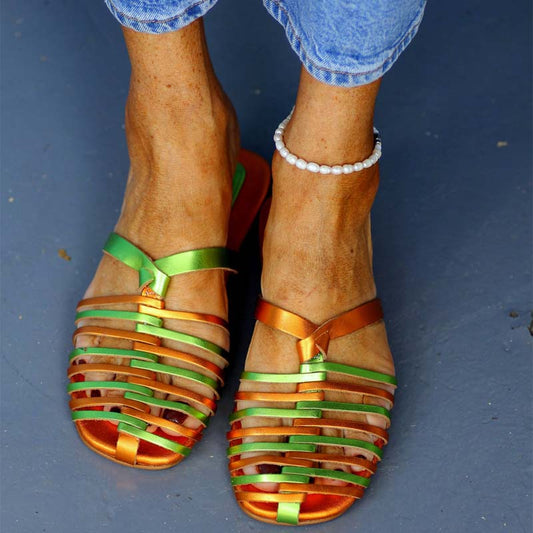 Fashion Woven Flat Slippers