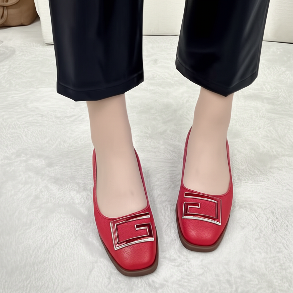 Metallic Buckle Flat Shoes