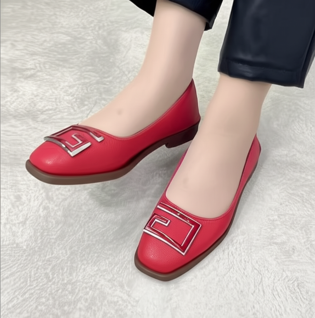 Metallic Buckle Flat Shoes