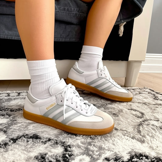 Minimalist White Retro - Style Sneakers