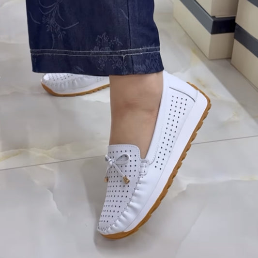 Hollowed Out Breathable Flat-soled Cowhide Shoes