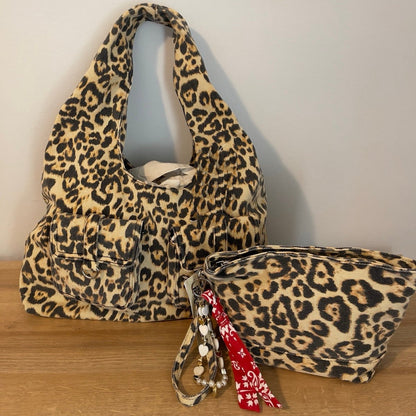 No Boundaries Women's Hobo Bag