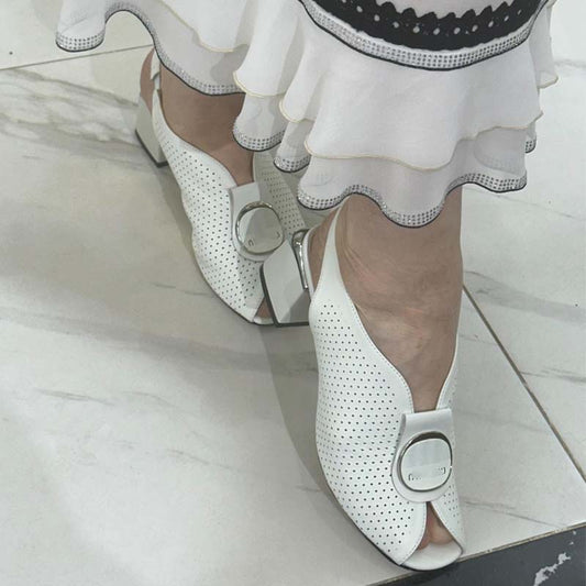 Hollowed Out Thick Heeled Fish-toe Sandals