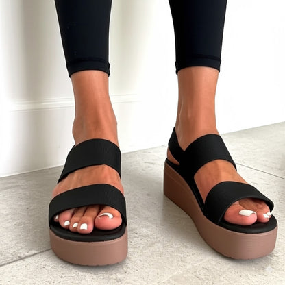 Black Strappy Chunky - Sole Toe - Post Sandals