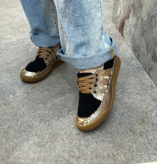 Snakeskin Pattern Lace Up Sneakers
