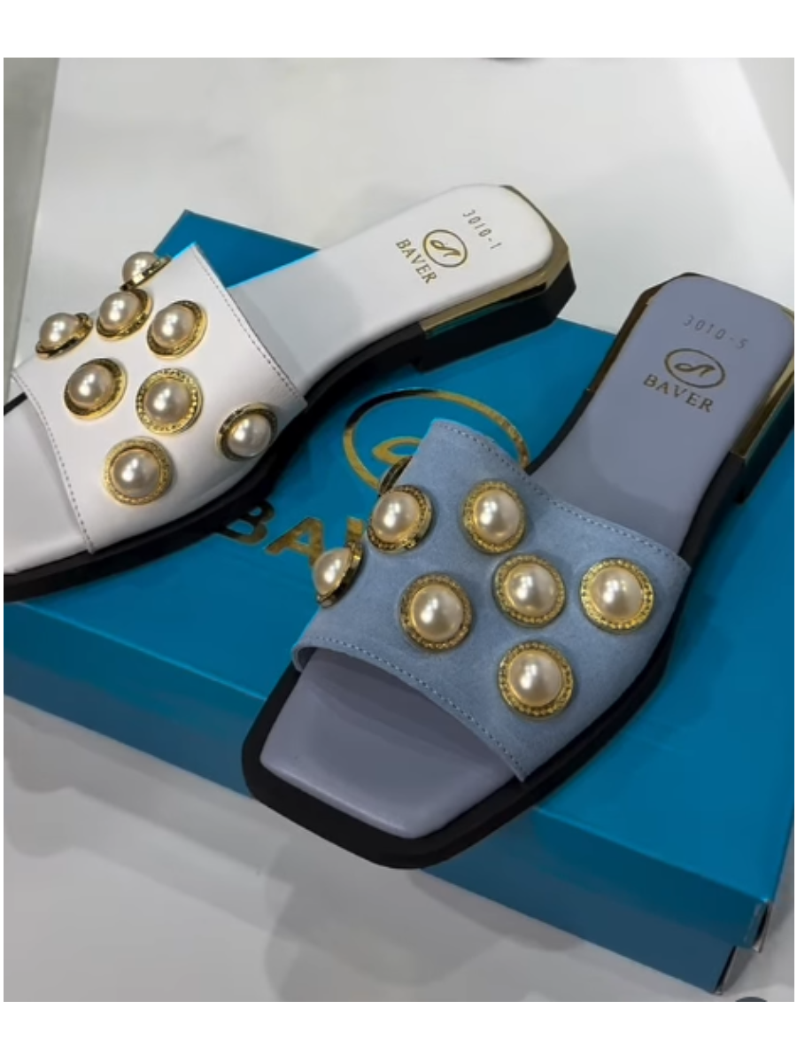 Pearl-studded Flat Sandals