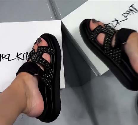 Ring Embellished Platform Slides